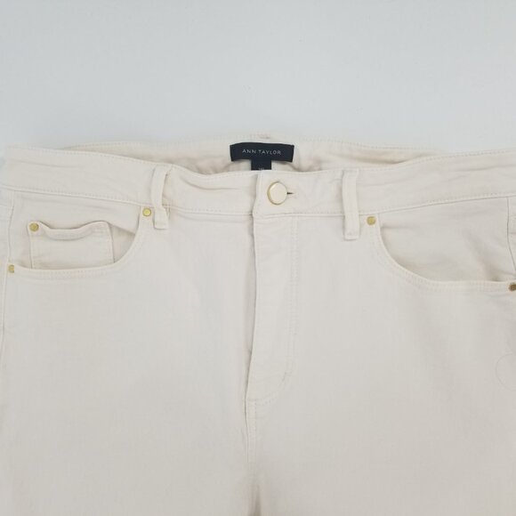 Ann Taylor Ecru Straight Leg, High Rise Jeans -14P- Curvy Fit, Coastal Looks - Picture 4 of 5